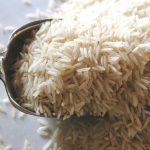 A ascensão do “Rei do Arroz” e o eterno debate culinário: o que a ciência e o mercado dizem sobre o grão