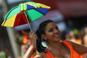 Carnaval tem regime de feriado ou ponto facultativo conforme legislação estadual e municipal nesta terça-feira
